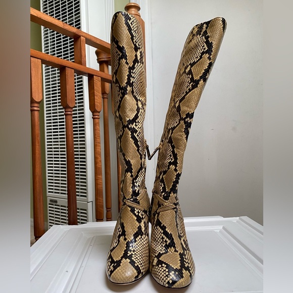 Tory Burch Pull On Snake Embossed Heel Boots Size 7 new - Picture 7 of 13